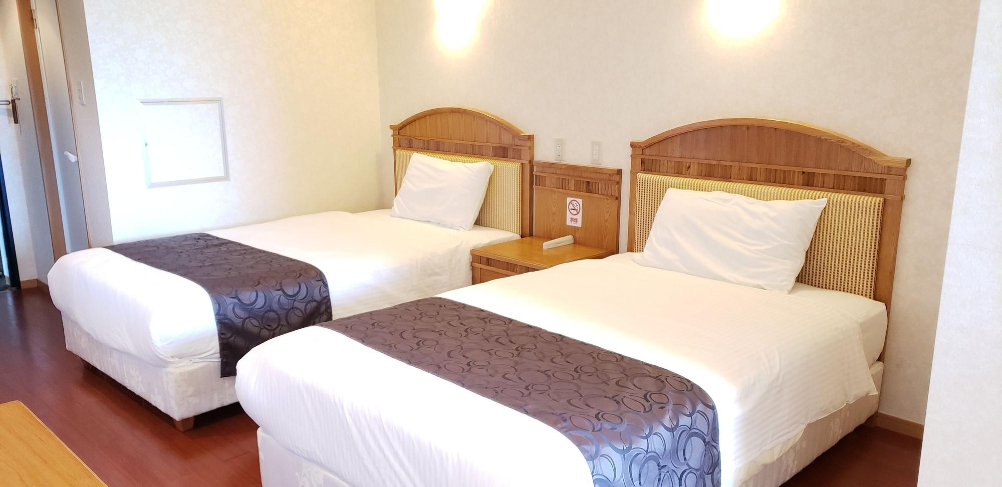 Hotel Castlevillage Miyakojima Екстер'єр фото