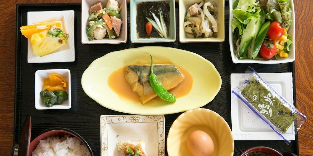 Hotel Castlevillage Miyakojima Екстер'єр фото
