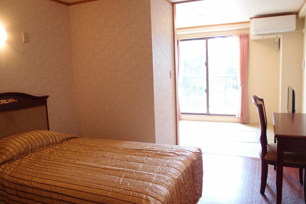 Hotel Castlevillage Miyakojima Номер фото