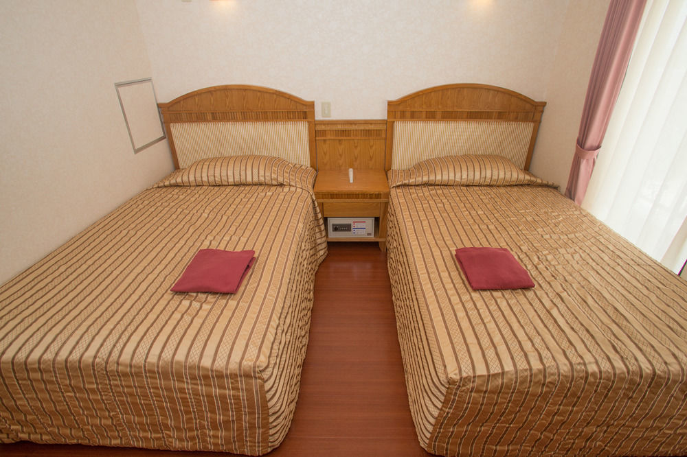 Hotel Castlevillage Miyakojima Екстер'єр фото