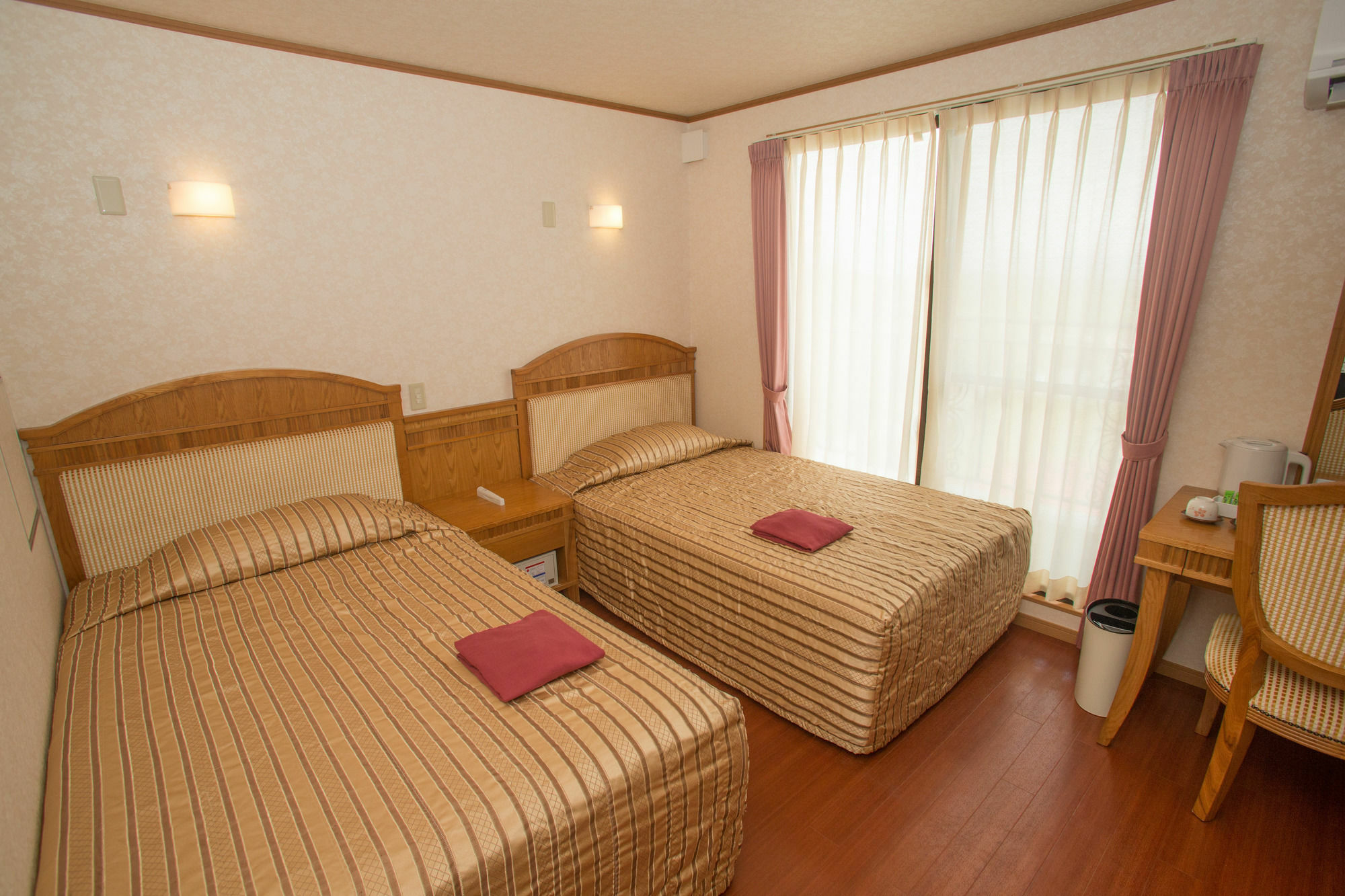 Hotel Castlevillage Miyakojima Екстер'єр фото